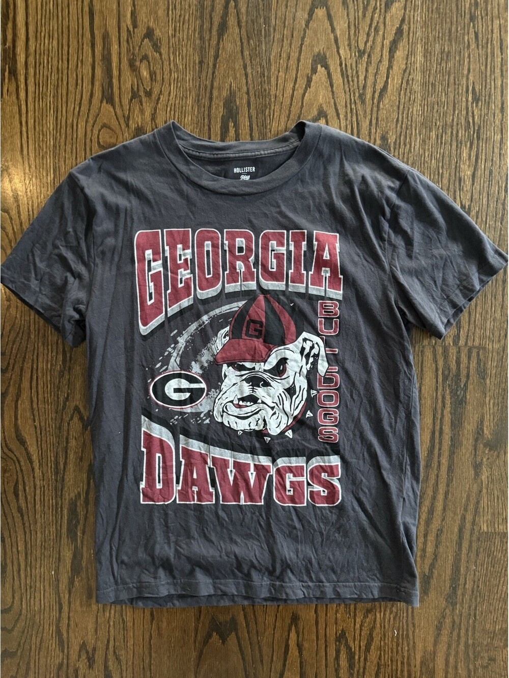 University Of Georgia Bulldogs Men's XS T Shirt Relaxed Fit NCAA Hollister